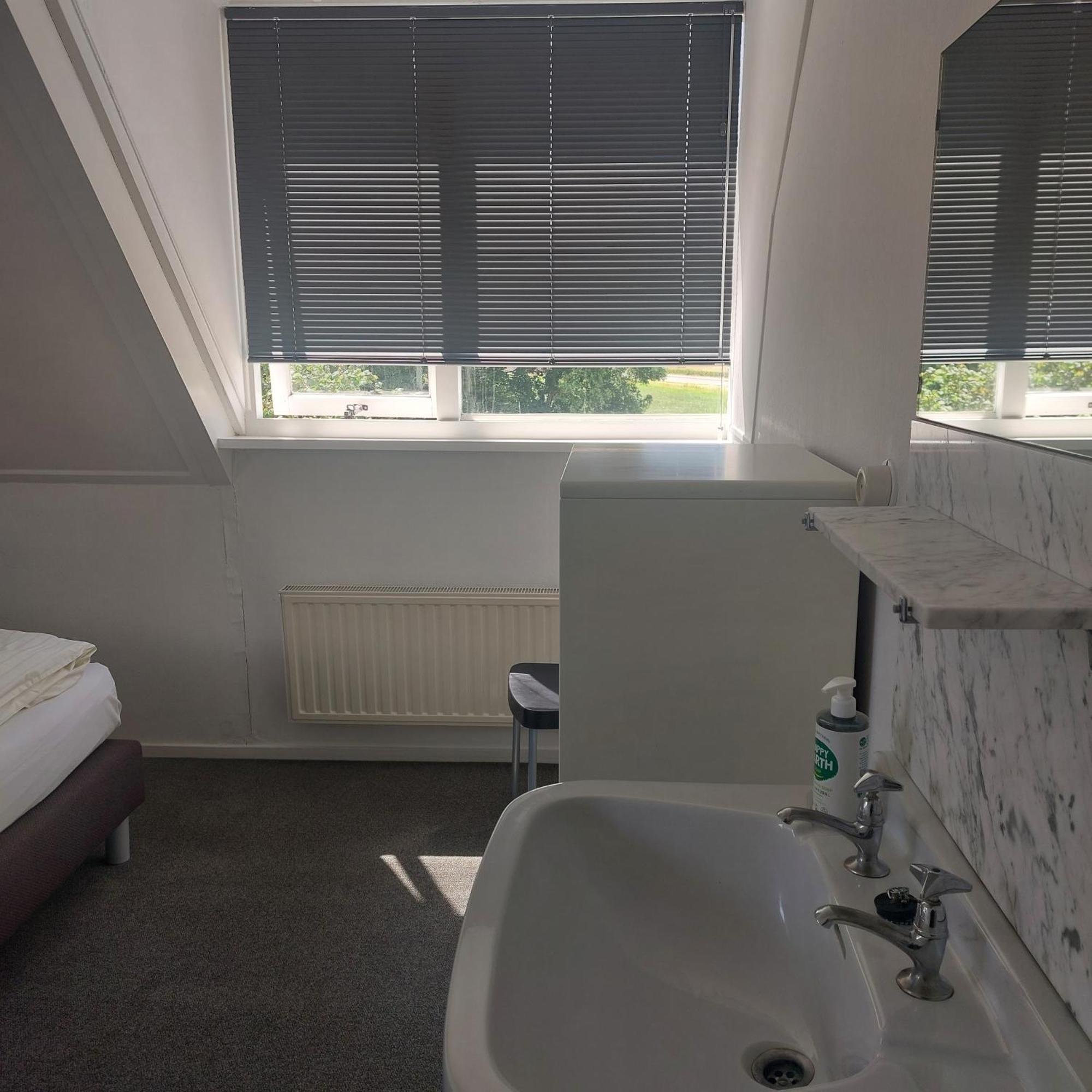 Hof Christina Vakantiewoningen Vrouwenpolder Kültér fotó
